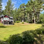 Pikkumoekki Sveastugan *