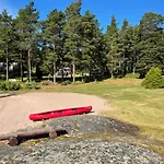 Pikkumoekki Sveastugan * Roevik